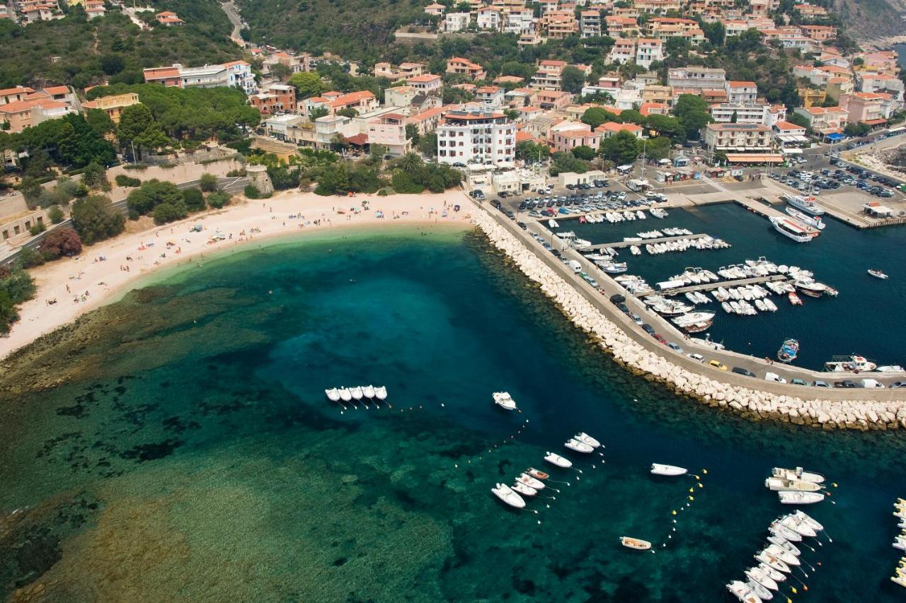 Bue Marino Hotel & Roof Lounge Кала Гононе Екстериор снимка